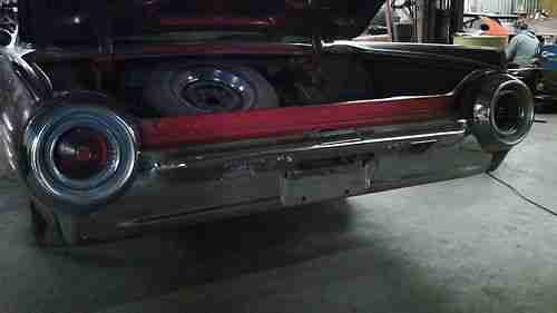 1961 Ford Thunderbird 2dr. HT 390 V-8...Red..NO RESERVE, image 9