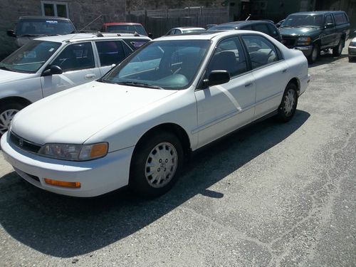 1996 honda accord ex sedan 4-door 2.2l