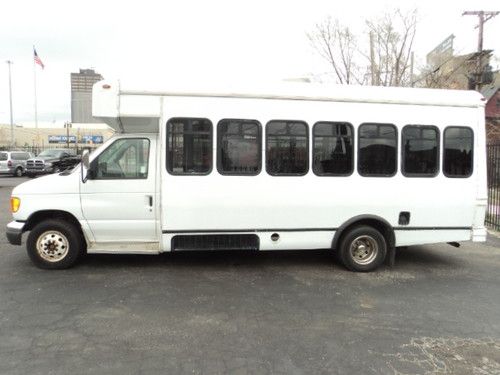 2005 ford e450 cutaway van 24 passenger