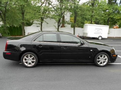 2006 cadillac sts-4- v6 automatic w/ nav v6 nav (all wheel drive!!!)