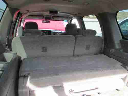 2001 Chevrolet Suburban 4 WD - EX MUNICIPAL GOVERNMENT SURPLUS-VIRGINIA, image 7