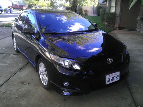 Toyota corolla s, 5sp manual, black, bluetooth