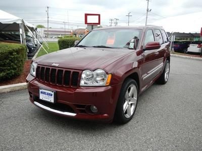 Srt8 6.1l v8 4x4 clean low miles excellent condition smoke free warranty