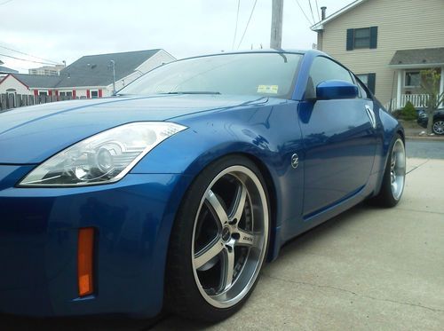 2006 nissan 350 z 2 door hardtop