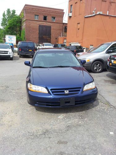 2002 Honda Accord EX Sedan 4-Door 2.3L, image 2