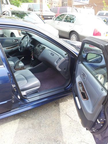2002 Honda Accord EX Sedan 4-Door 2.3L, image 7