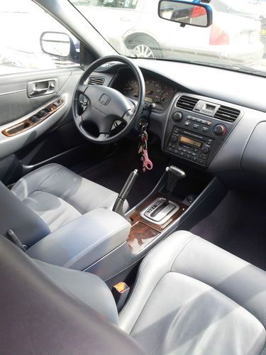 2002 Honda Accord EX Sedan 4-Door 2.3L, image 9