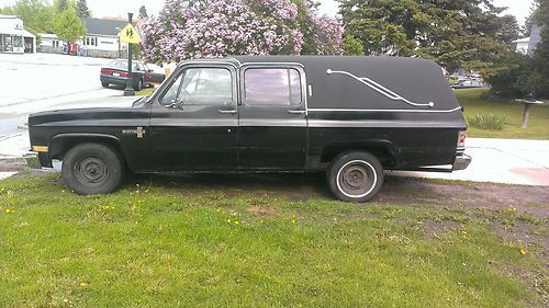 1982 suburban hearse