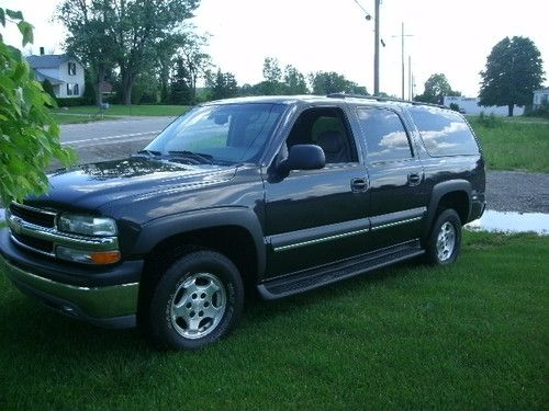 2004 chevrolet suburban 1500 lt sport utility 4-door 5.3l