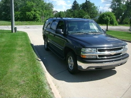 2004 Chevrolet Suburban 1500 LT Sport Utility 4-Door 5.3L, US $9,900.00, image 5