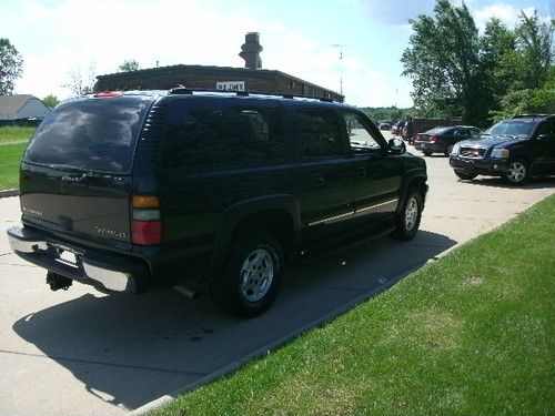 2004 Chevrolet Suburban 1500 LT Sport Utility 4-Door 5.3L, US $9,900.00, image 7