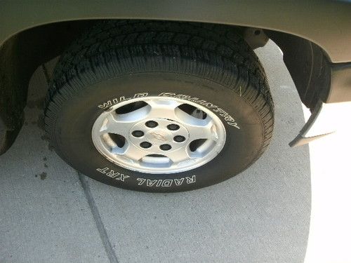 2004 Chevrolet Suburban 1500 LT Sport Utility 4-Door 5.3L, US $9,900.00, image 8