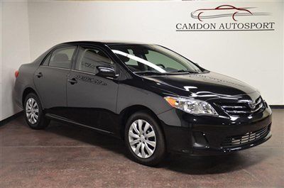 2013 toyota corolla 4dr sdn auto le sedan only 3000 miles