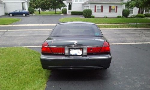 1999 Mercury Grand Marquis GS Sedan 4-Door 4.6L, image 3