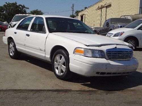 2011 ford crown victoria salvage repairable rebuilder only 48k miles runs!!!