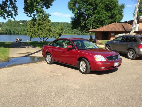 2006 ford five hundred sel awd very clean car!!!!