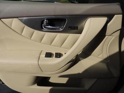 SUV 3.5L CD 11 Speakers MP3 decoder Radio data system Air Conditioning Spoiler, image 16