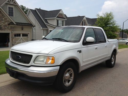 2002 ford f-150 lariat crew cab pickup 4-door 5.4l