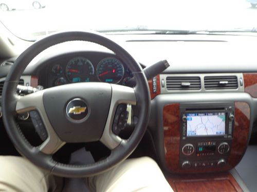 2011 CHEVROLET SUBURBAN 1500 LTZ 4X4 5.3L V8 NAVIGATION REAR DVD/TV CAMERA VIDEO, US $38,000.00, image 23
