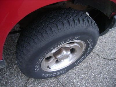 1999 FORD EXPLORER XLT 4X4**** LOW RESERVE****, image 13