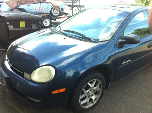 2001 dodge neon es sedan 4-door 2.0l