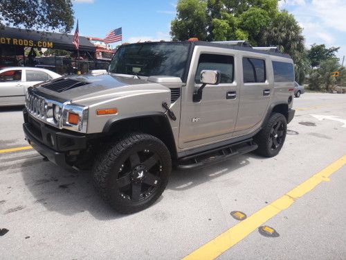 2003 hummer h2  over $20,000 in toys nav, dvs, rims, show truck like new look!