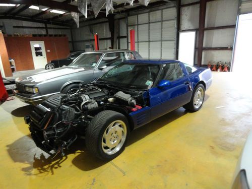 1994 corvette wrecked damaged damage project needs work repairable rebuilder