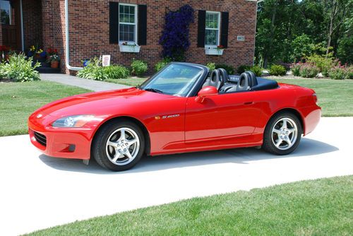 Immaculate honda s 2000, original thru out.