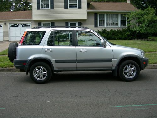 Honda cr-v all wheel drive no reserve clean