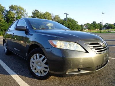 2007 toyota camry le gray  run and drive perfectly