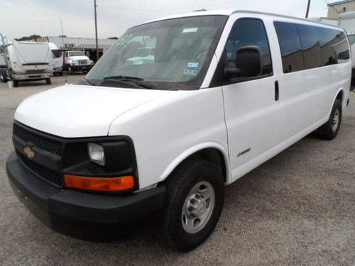 2003 chevrolet express 3500 base extended passenger van 3-door 6.0l