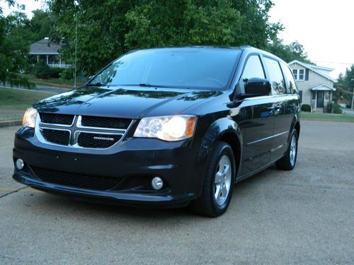 2011 dodge grand caravan crew heated seats power doors touch screen radio