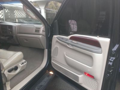 Ford Excursion Powestroke 4x4 great condition., image 8