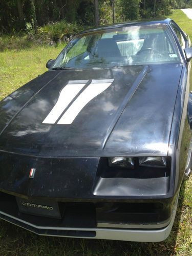 1982 chevrolet camaro z 28 5.0 auto 31,500 miles runs great mostly  original