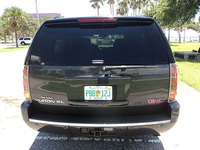 perfect GMC YUKON XL DENALI.with everything AWD dvd nav new tires, image 4
