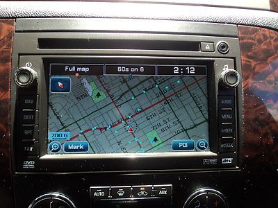 perfect GMC YUKON XL DENALI.with everything AWD dvd nav new tires, image 9