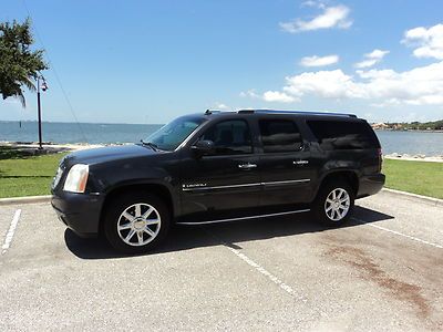 perfect GMC YUKON XL DENALI.with everything AWD dvd nav new tires, image 17