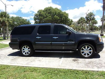 perfect GMC YUKON XL DENALI.with everything AWD dvd nav new tires, image 19
