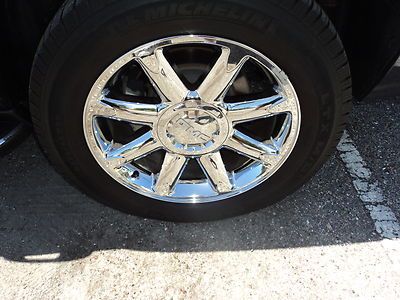 perfect GMC YUKON XL DENALI.with everything AWD dvd nav new tires, image 38