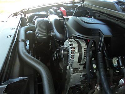 perfect GMC YUKON XL DENALI.with everything AWD dvd nav new tires, image 44