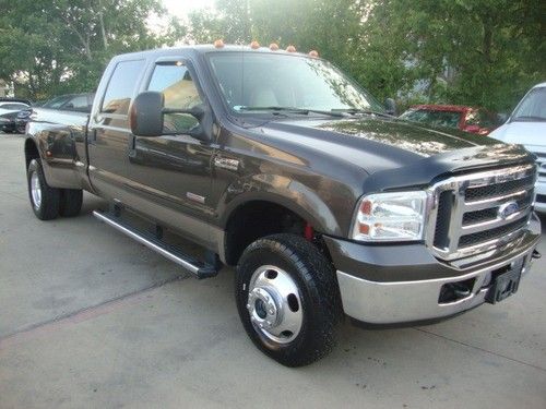 2005 ford super duty f-350 drw crew cab fx4