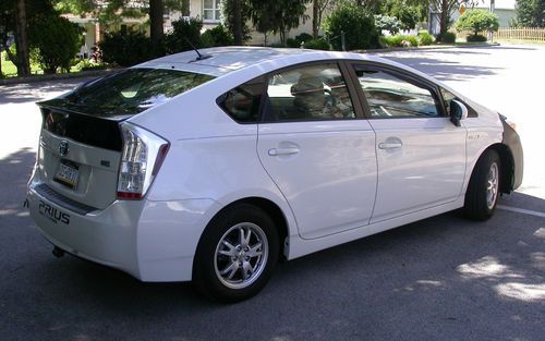 2010 toyota prius base hatchback 4-door 1.8l