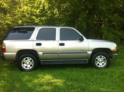 2001 chevrolet tahoe ls sport utility 4-door 5.3l, leather, 3rd row