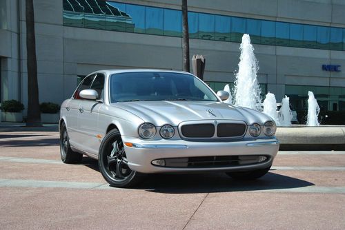 2004 jaguar xjr - super clean and well maintained! california car. no accidents.