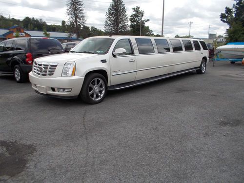 2007 cadillac escalade limousine by legendary 20 passenger