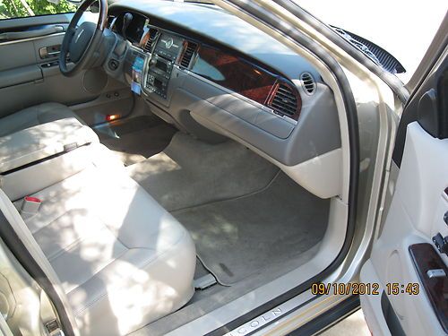 Lincoln Town Car Signatures Series Limited, image 3