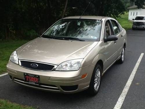 2007 ford focus se sedan 4-door 2.0l