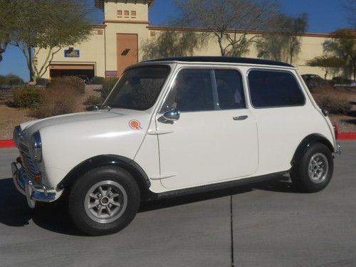 1967 mini cooper "s". runs and drives great! quick little mini