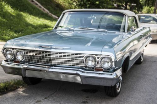 1963 Chevrolet Impala Base Convertible 2-Door 5.3L, image 2