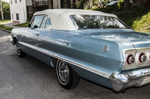 1963 Chevrolet Impala Base Convertible 2-Door 5.3L, image 3
